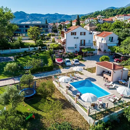 Mali Paradiso - One Bedroom With Terrace And Pool View A3 Apartamento *