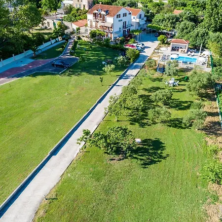 Διαμέρισμα Mali Paradiso - One Bedroom With Terrace And Pool View A3 *
